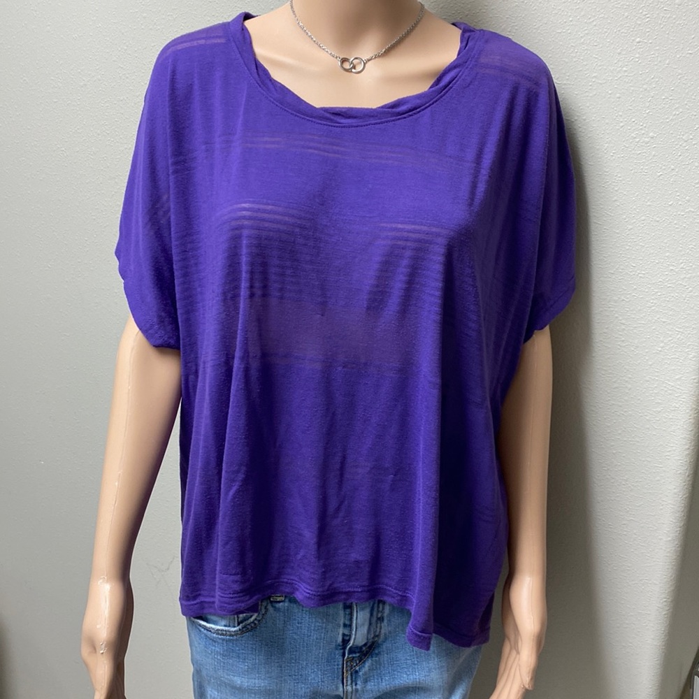 Poof ❤️❤️ purple top
